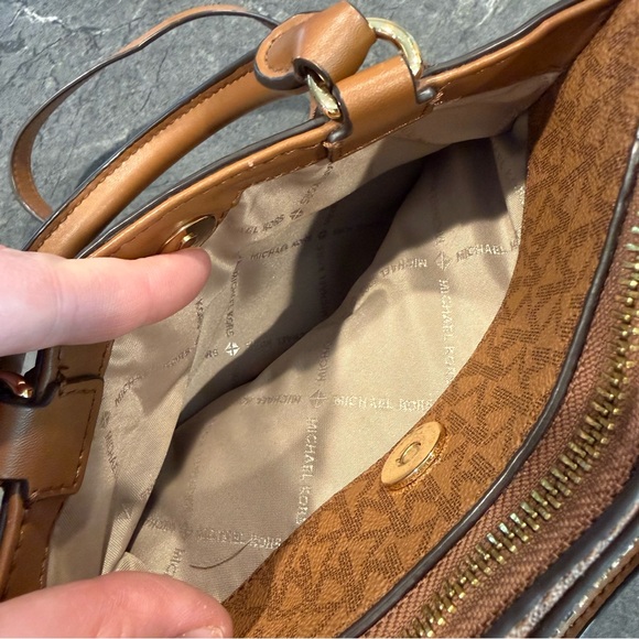 Michael Kors Austen signature logo canvas satchel bag purse brown - Picture 11 of 12